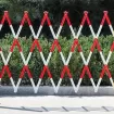 Hàng rào ngăn khu vực sửa chữa xe điện
